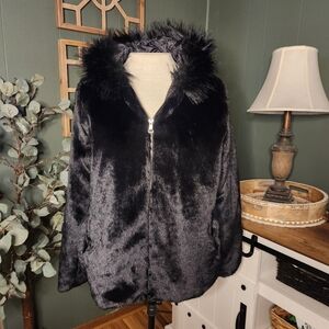 Elegant Black Faux Fur Women's Coat